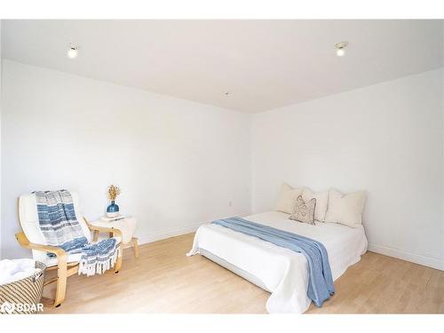 2886 Southorn Road, Coldwater, ON - Indoor Photo Showing Bedroom