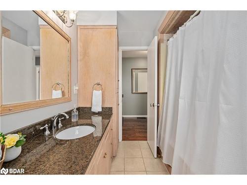 5884 7Th Line, Beeton, ON - Indoor Photo Showing Bathroom