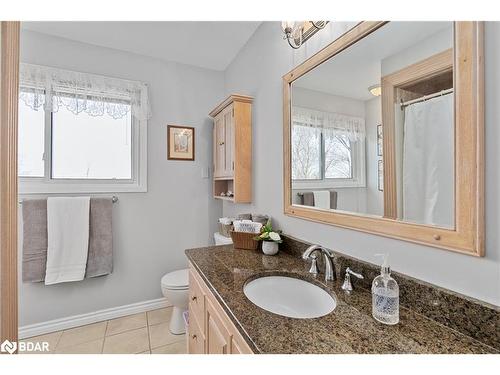 5884 7Th Line, Beeton, ON - Indoor Photo Showing Bathroom