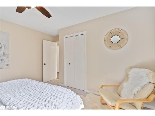 5884 7Th Line, Beeton, ON - Indoor Photo Showing Bedroom