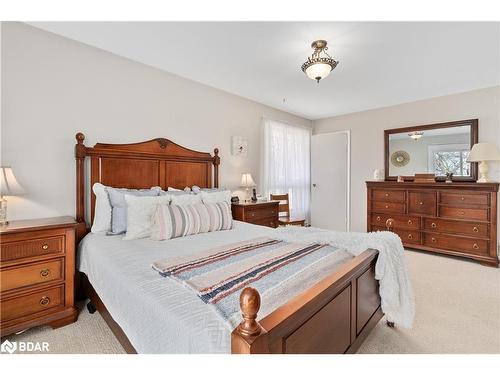 5884 7Th Line, Beeton, ON - Indoor Photo Showing Bedroom