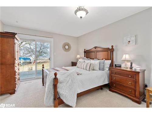 5884 7Th Line, Beeton, ON - Indoor Photo Showing Bedroom