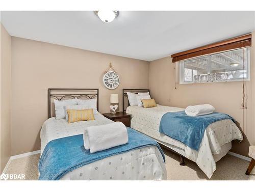 5884 7Th Line, Beeton, ON - Indoor Photo Showing Bedroom