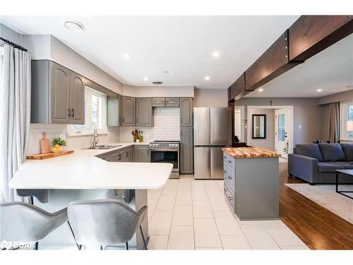 595 Big Bay Point Road, Barrie, ON - Indoor Photo Showing Kitchen With Upgraded Kitchen