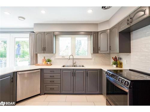 595 Big Bay Point Road, Barrie, ON - Indoor Photo Showing Kitchen With Double Sink