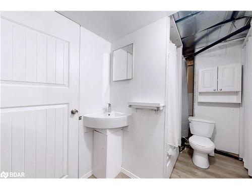 105 Stephens Street, Collingwood, ON - Indoor Photo Showing Bathroom