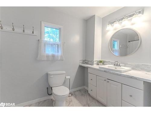 755 Happy Vale Drive, Innisfil, ON - Indoor Photo Showing Bathroom