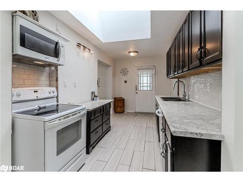 755 Happy Vale Drive, Innisfil, ON - Indoor Photo Showing Kitchen