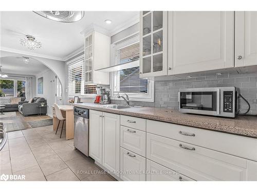 36 Fawell Avenue, St. Catharines, ON - Indoor Photo Showing Kitchen