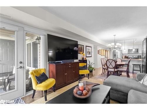 107-6 Anchorage Crescent, Collingwood, ON - Indoor Photo Showing Living Room