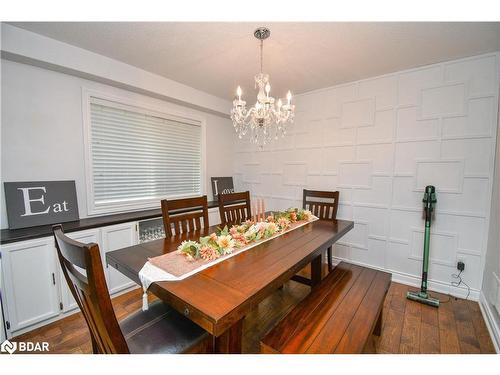 452 Greenwood Drive, Essa, ON - Indoor Photo Showing Dining Room