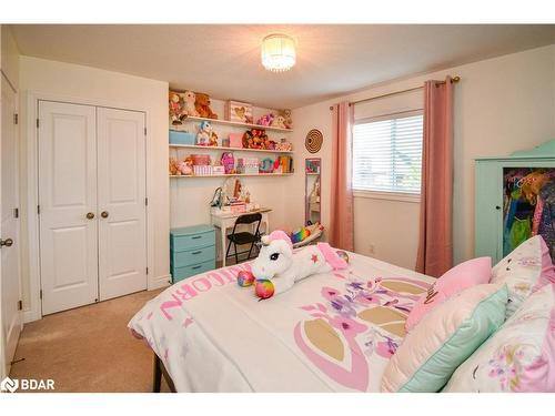 452 Greenwood Drive, Essa, ON - Indoor Photo Showing Bedroom