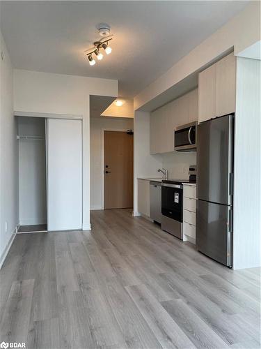 1440 Clarriage Court, Milton, ON - Indoor Photo Showing Kitchen