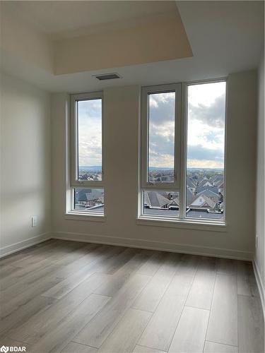 1440 Clarriage Court, Milton, ON - Indoor Photo Showing Other Room