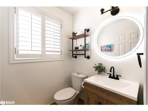 33 Logan Court, Barrie, ON - Indoor Photo Showing Bathroom