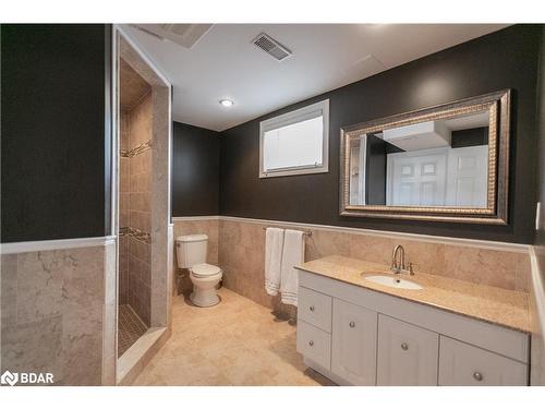 33 Logan Court, Barrie, ON - Indoor Photo Showing Bathroom