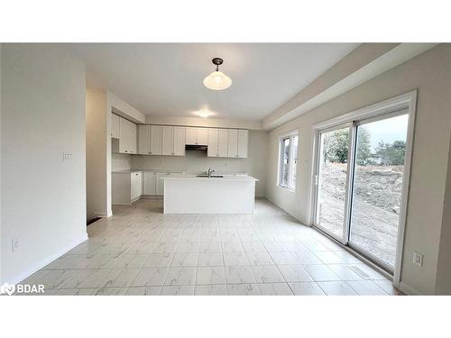 112 Windermere Boulevard, Loyalist Township, ON - Indoor Photo Showing Kitchen