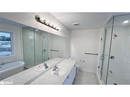 112 Windermere Boulevard, Loyalist Township, ON - Indoor Photo Showing Bathroom