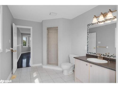 Main-1951 Swan Street, Innisfil, ON - Indoor Photo Showing Bathroom