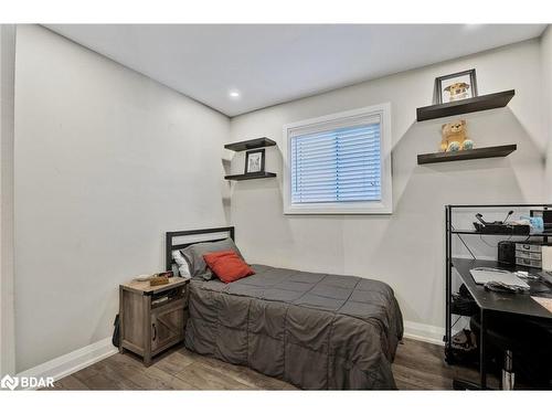 52 Cassandra Drive, Barrie, ON - Indoor Photo Showing Bedroom