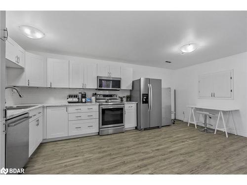 52 Cassandra Drive, Barrie, ON - Indoor Photo Showing Kitchen