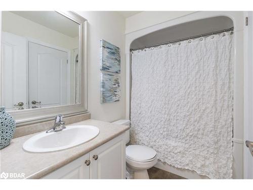 6975 Ortona Road, Essa, ON - Indoor Photo Showing Bathroom