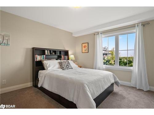 3 Morgan Drive, Oro-Medonte, ON - Indoor Photo Showing Bedroom