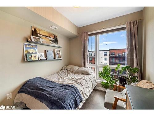 603-300 Essa Road, Barrie, ON - Indoor Photo Showing Bedroom