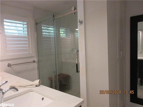 1189 Sunnidale Road, Springwater, ON - Indoor Photo Showing Bathroom