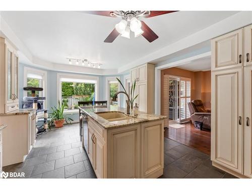 28 Thackeray Crescent, Barrie, ON - Indoor Photo Showing Kitchen With Double Sink