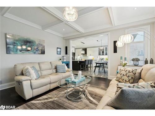 16 Oliver'S Mill Road Road, Springwater, ON - Indoor Photo Showing Living Room