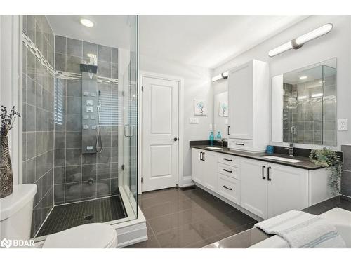 16 Oliver'S Mill Road Road, Springwater, ON - Indoor Photo Showing Bathroom