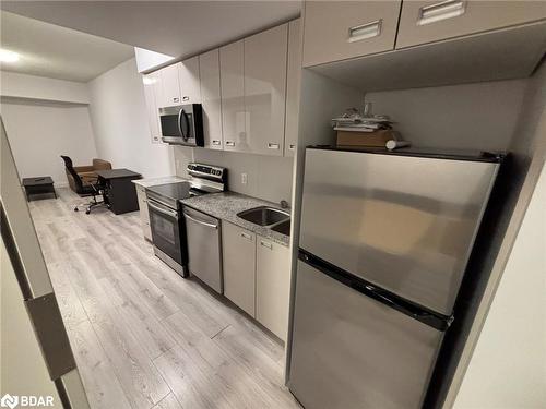 241-652 Princess Street, Frontenac, ON - Indoor Photo Showing Kitchen With Stainless Steel Kitchen