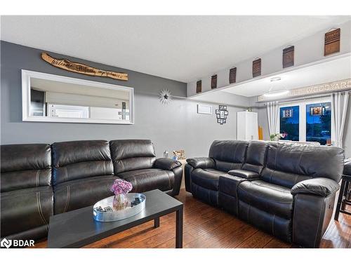 1885 Bainbridge Drive, Pickering, ON - Indoor Photo Showing Living Room