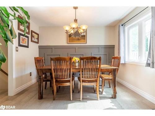 116 Herrell Avenue, Barrie, ON - Indoor Photo Showing Dining Room