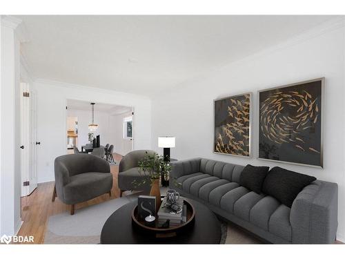 33 Glen Oak Court, Barrie, ON - Indoor Photo Showing Living Room