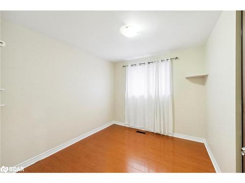 Upper-11 Juniper Crescent, Brampton, ON - Indoor Photo Showing Other Room