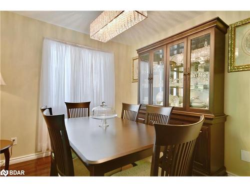 31 Harwood Drive, Barrie, ON - Indoor Photo Showing Dining Room