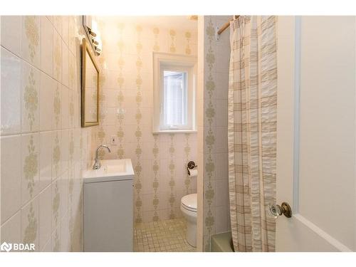 290 Arlington Avenue, Toronto, ON - Indoor Photo Showing Bathroom