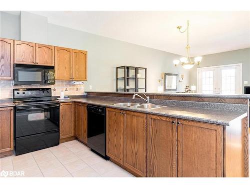 33 Royal Beech Drive, Wasaga Beach, ON - Indoor Photo Showing Kitchen With Double Sink