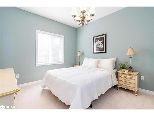 33 Royal Beech Drive, Wasaga Beach, ON - Indoor Photo Showing Bedroom