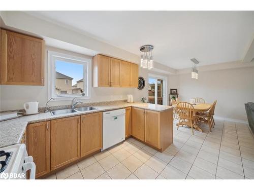 37 Gunsolus Road, Lindsay, ON - Indoor Photo Showing Kitchen With Double Sink