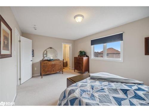 37 Gunsolus Road, Lindsay, ON - Indoor Photo Showing Bedroom