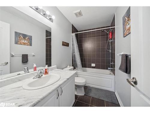 37 Gunsolus Road, Lindsay, ON - Indoor Photo Showing Bathroom