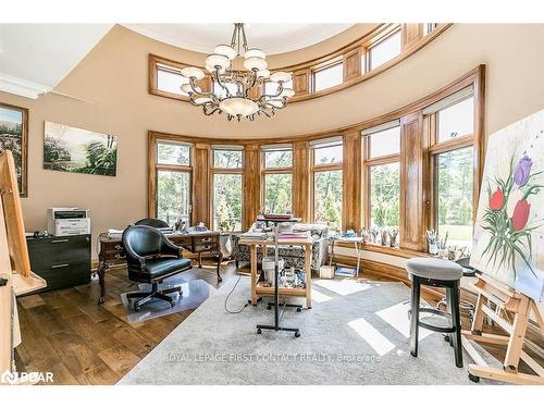 5 Monica Road, Tiny, ON - Indoor Photo Showing Dining Room