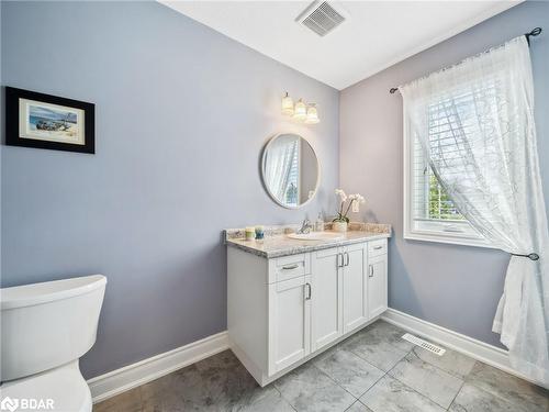 35 Grace Crescent Crescent, Oro-Medonte, ON - Indoor Photo Showing Bathroom