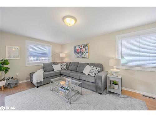 3 Wessenger Drive, Barrie, ON - Indoor Photo Showing Living Room