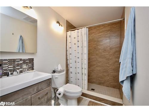 527 Mapleview Drive E, Innisfil, ON - Indoor Photo Showing Bathroom