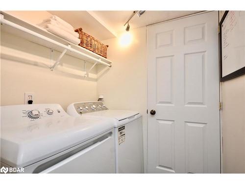 2 Lewis Lane, Barrie, ON - Indoor Photo Showing Laundry Room