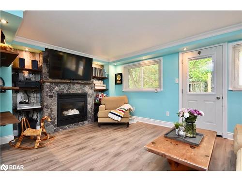 2 Lewis Lane, Barrie, ON - Indoor Photo Showing Living Room With Fireplace